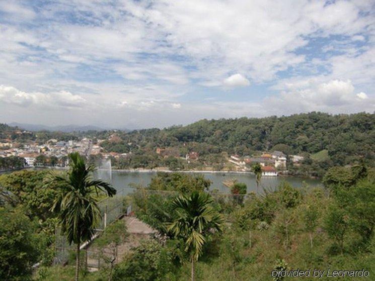 Senani Hotel Kandy Eksteriør billede