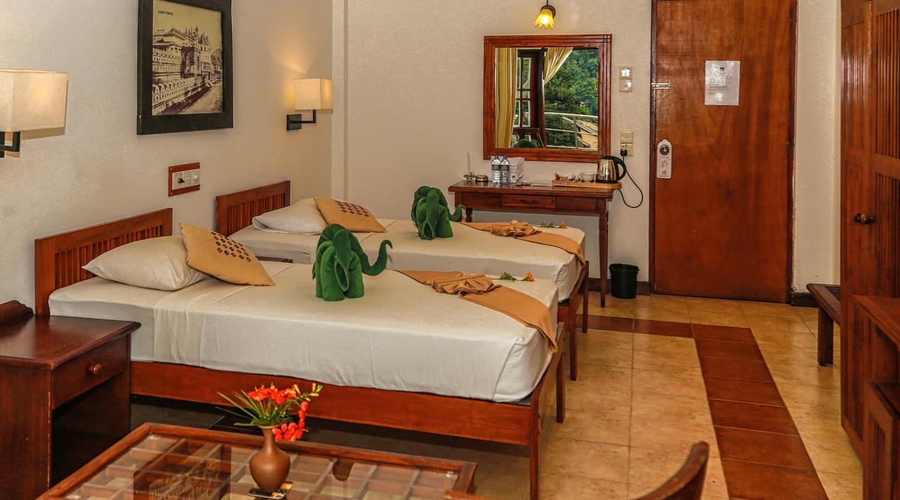 Senani Hotel Kandy Eksteriør billede