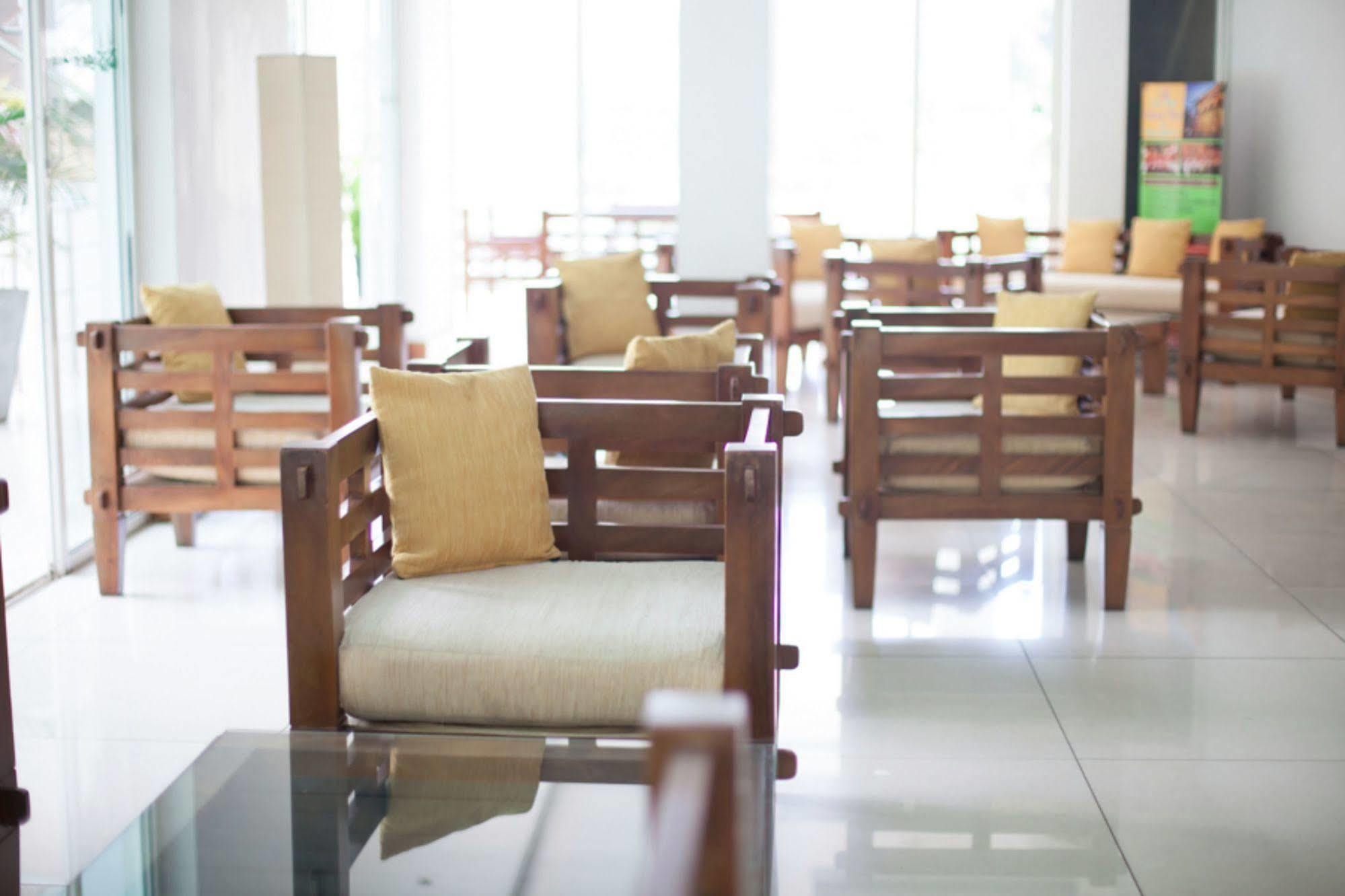 Senani Hotel Kandy Eksteriør billede