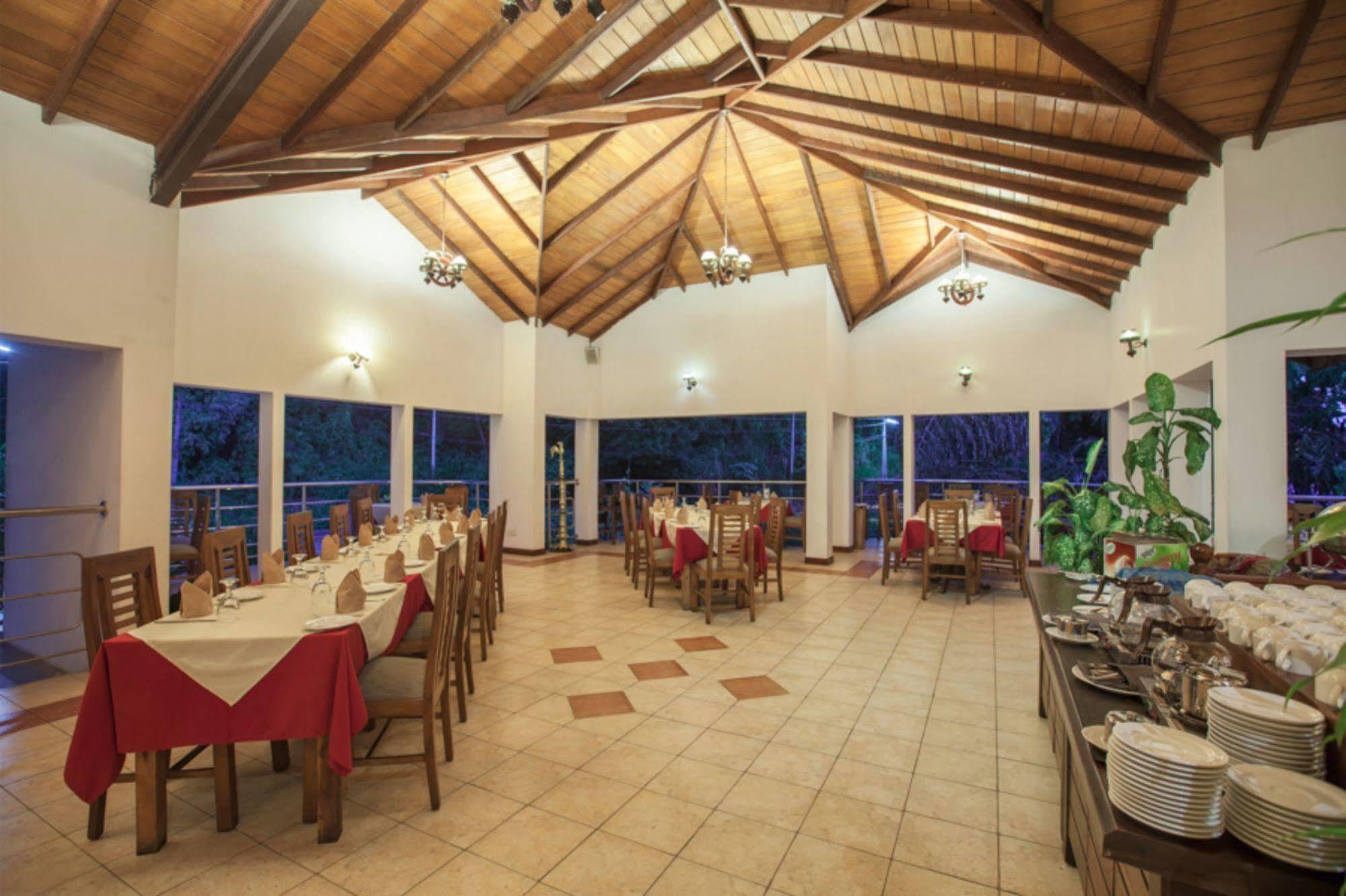 Senani Hotel Kandy Eksteriør billede