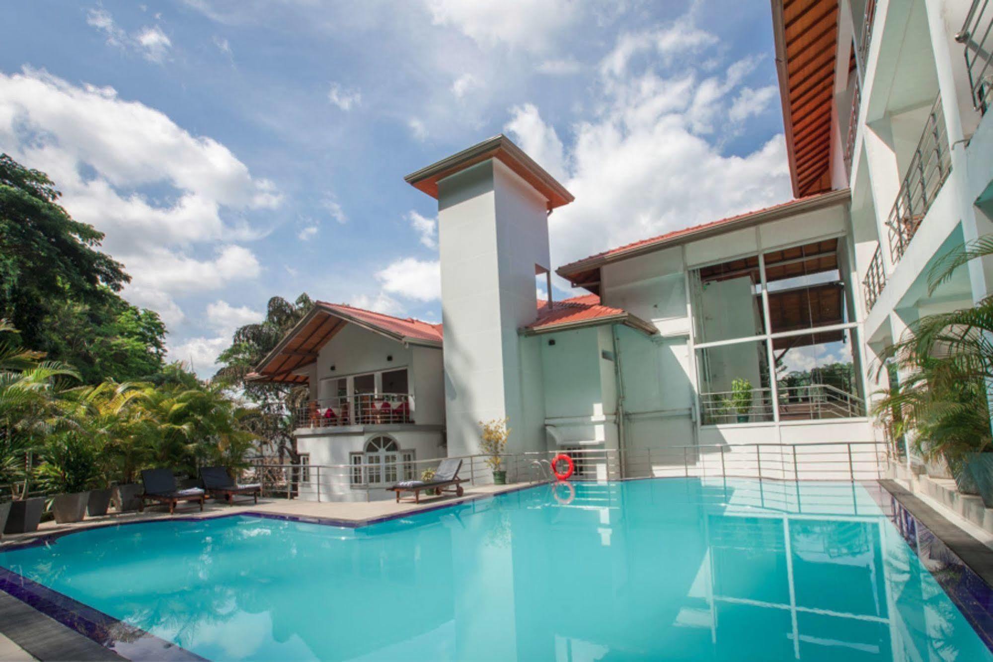 Senani Hotel Kandy Eksteriør billede