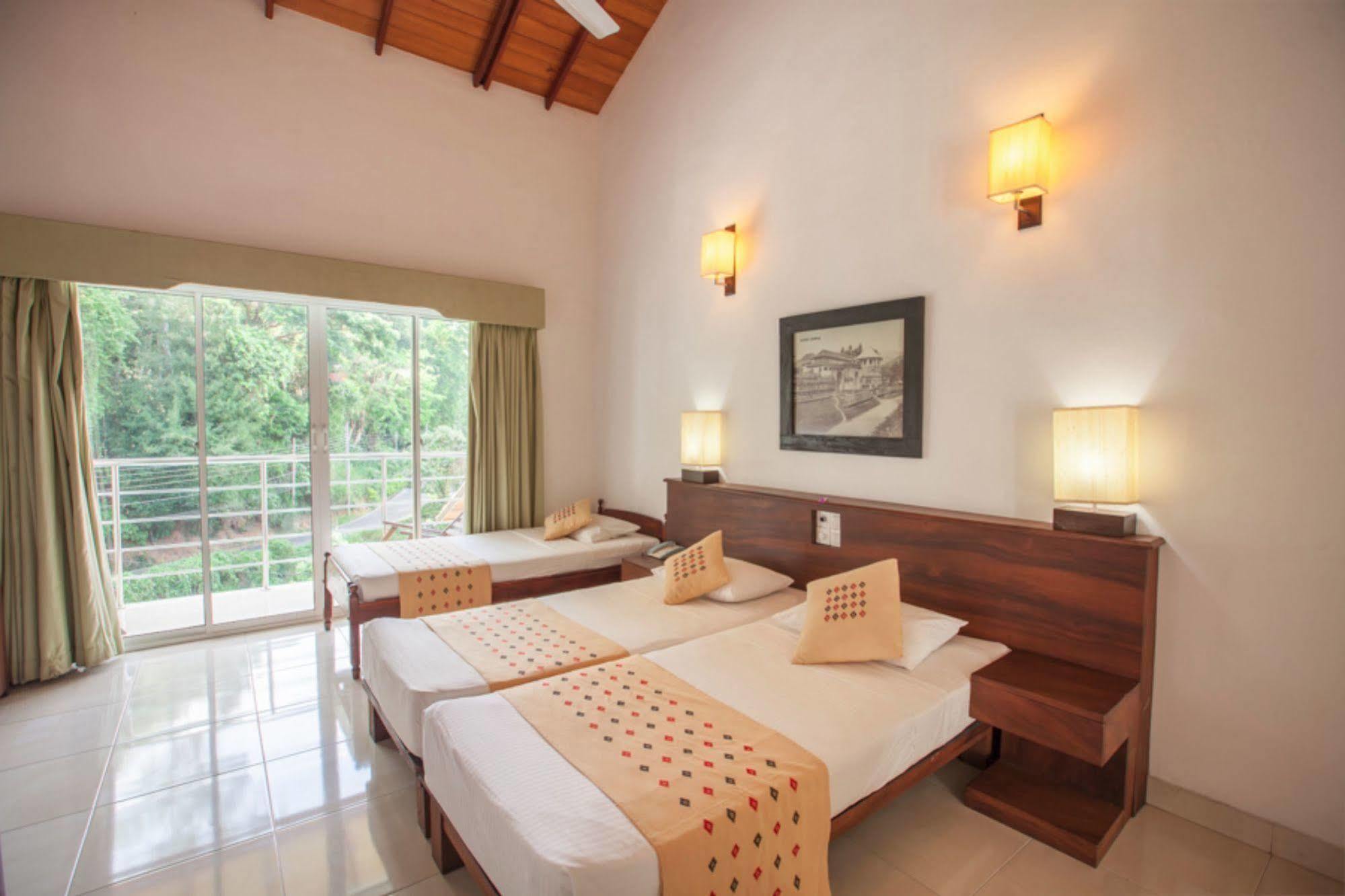 Senani Hotel Kandy Eksteriør billede