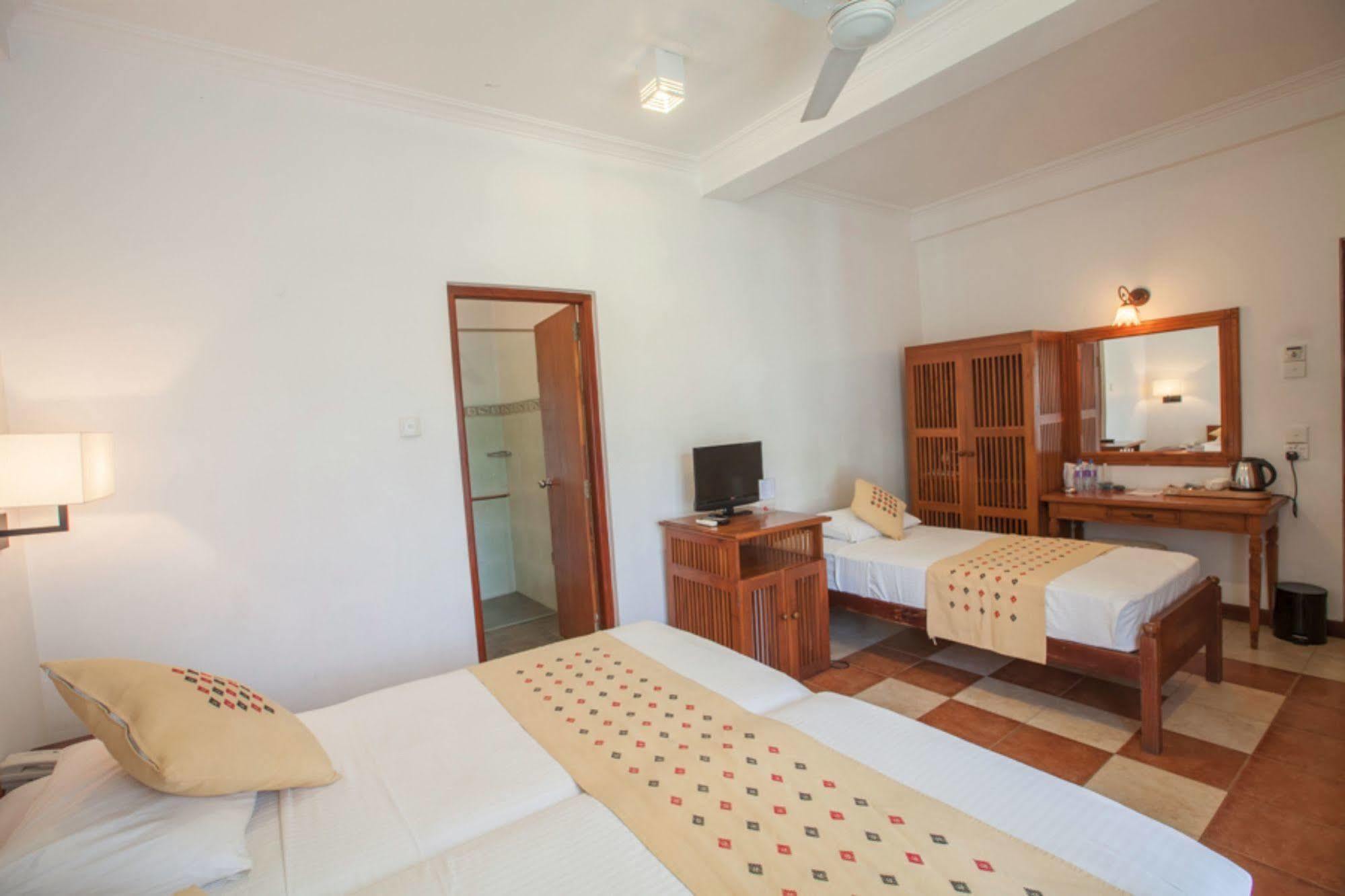 Senani Hotel Kandy Eksteriør billede