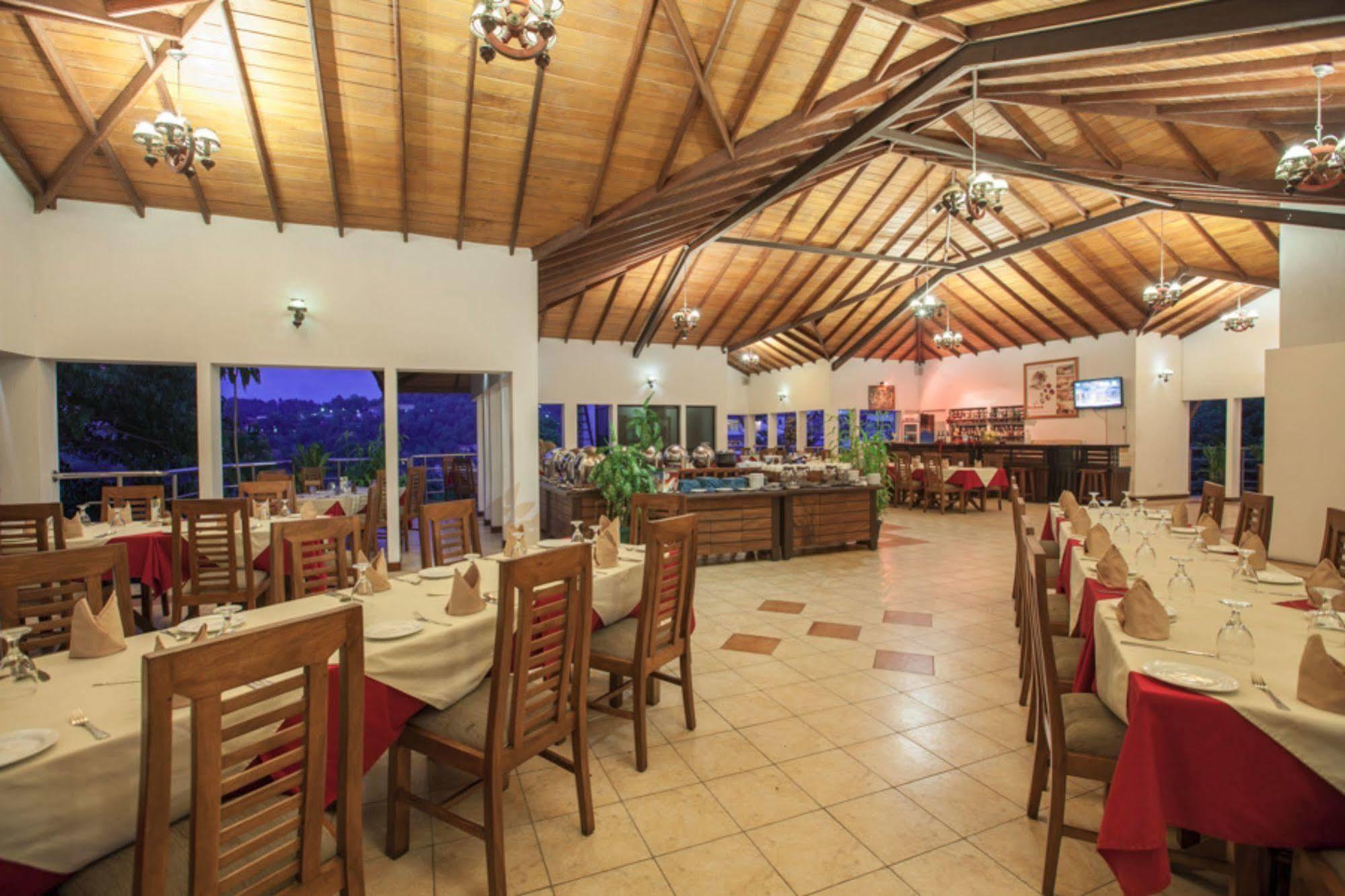 Senani Hotel Kandy Eksteriør billede